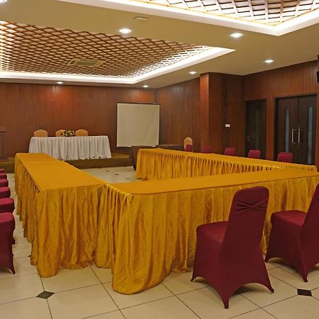 Arinas Hotel Bandar Lampung Luaran gambar